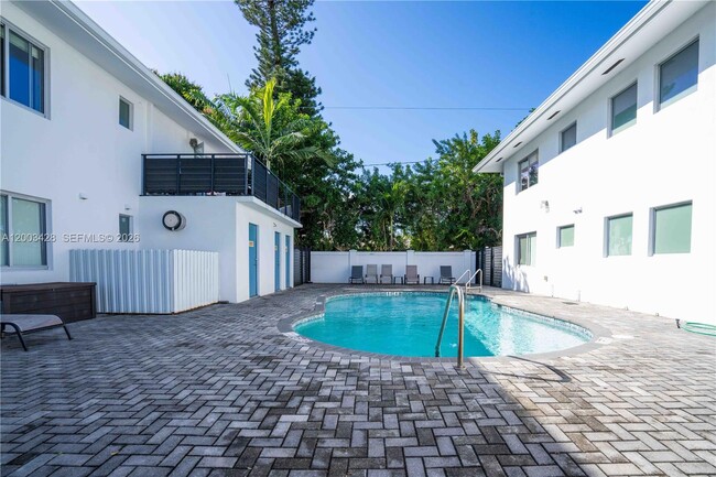 2412 NE 26th St in Fort Lauderdale, FL - Building Photo - Building Photo