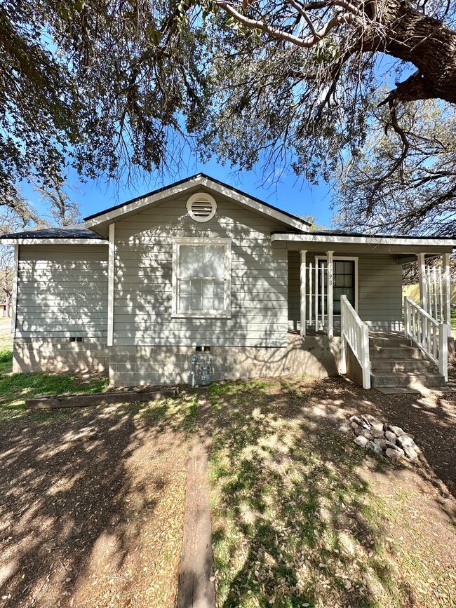 19798 1st St in Christoval, TX - Building Photo - Building Photo