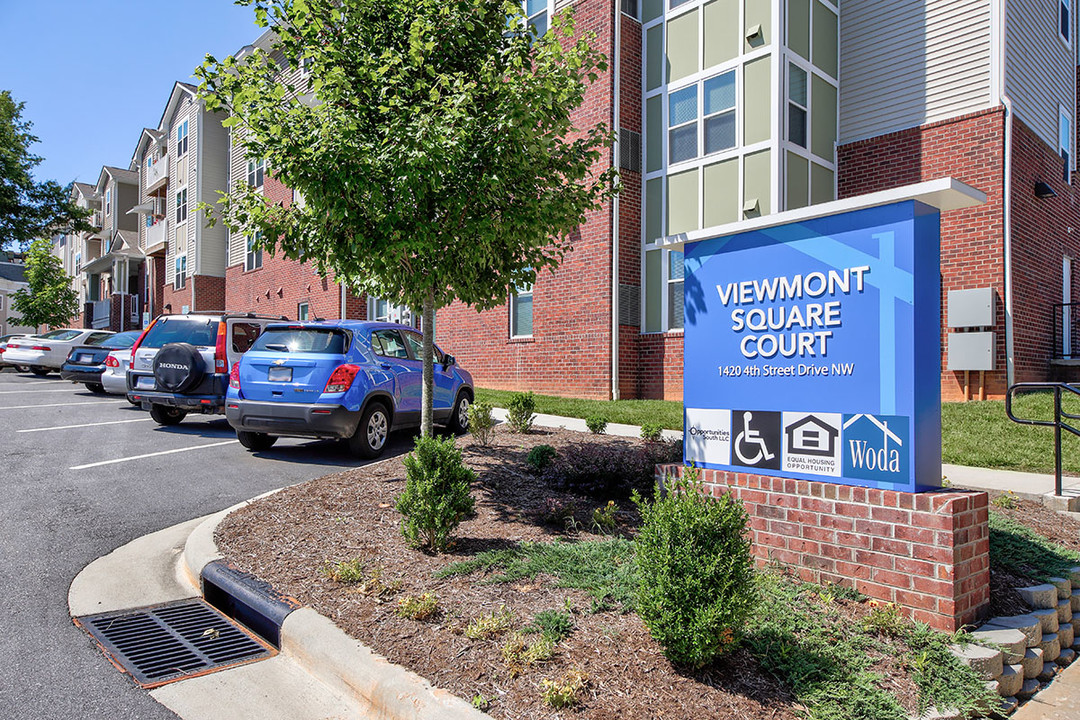 Viewmont Square in Hickory, NC - Building Photo