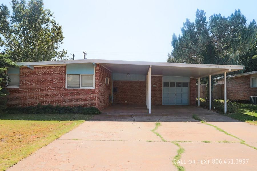 2405 46th St in Lubbock, TX - Building Photo