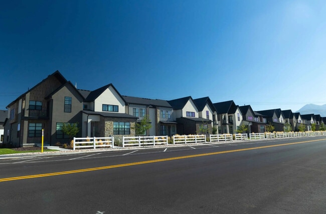 Snow Springs Towns in Lehi, UT - Foto de edificio - Building Photo