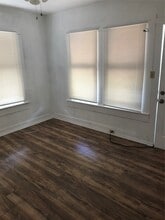 2909 Sam Houston Ave in Huntsville, TX - Building Photo - Building Photo