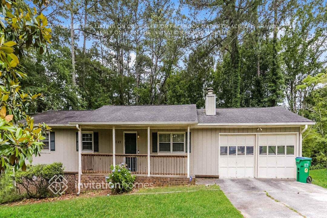 3049 Tiller Trail SW in Stone Mountain, GA - Building Photo