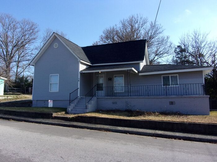 76 Reynolds St in Rock Hill, SC - Foto de edificio