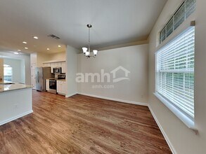 245 Carolina Jasmine Ln in Jacksonville, FL - Foto de edificio - Building Photo