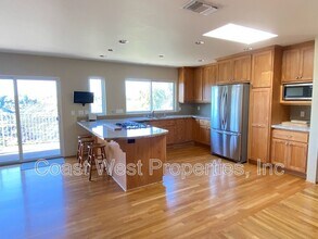 4372 Argos Dr in San Diego, CA - Building Photo - Building Photo