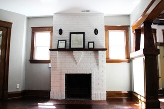 1208 S 7th St, Unit C in Springfield, IL - Building Photo - Building Photo