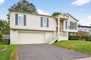 5289 Frisco Dr in Hilliard, OH - Building Photo