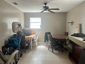2633 Mission Rd in Tallahassee, FL - Building Photo - Building Photo