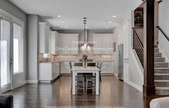 18958 Bryant Rd in Lake Oswego, OR - Building Photo - Building Photo