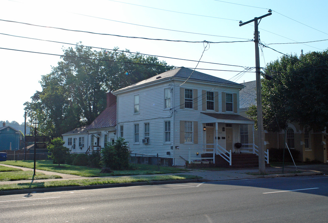 1117 Caroline St in Fredericksburg, VA - Building Photo