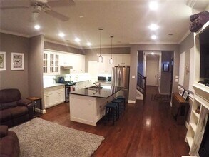 1921 Summit Ave in Dallas, TX - Building Photo - Building Photo