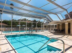 8405 Excalibur Cir in Naples, FL - Building Photo