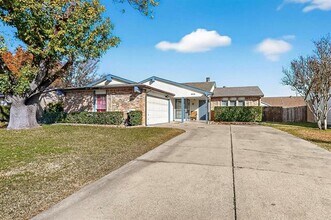 5613 Powers St in The Colony, TX - Building Photo - Building Photo