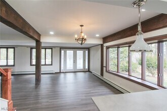 7349 Tippecanoe Rd, Unit A in Canfield, OH - Foto de edificio - Building Photo