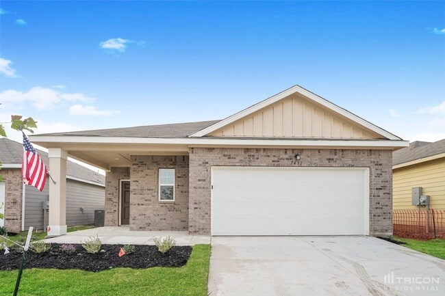 property at 7431 Boa Holw