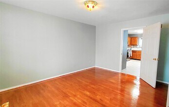 961 Villa Gran Way in Fenton, MO - Building Photo - Building Photo