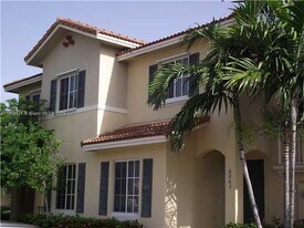 6063 SW 19th Ct in North Lauderdale, FL - Building Photo