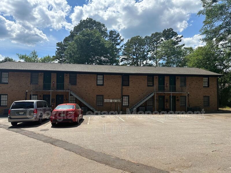 272 Lawrenceville St in Jefferson, GA - Building Photo