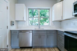 2522 N Howard St-Unit -1 in Philadelphia, PA - Building Photo - Building Photo