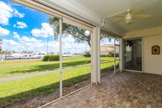 317 Sunrise Cay in Naples, FL - Building Photo - Building Photo