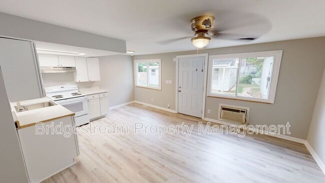 property at 1836 Roslyn Ave