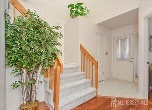 22 Briarwood Ct in Princeton, NJ - Foto de edificio - Building Photo