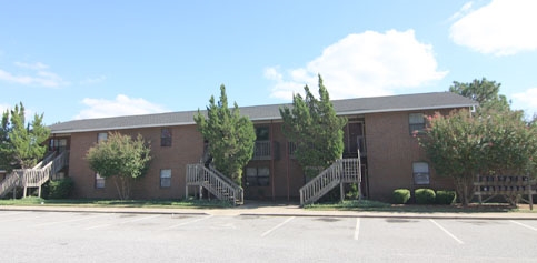 Park Village in Greenville, NC - Foto de edificio