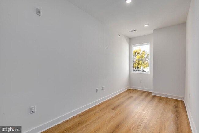 1222 W Silver St in Philadelphia, PA - Building Photo - Building Photo