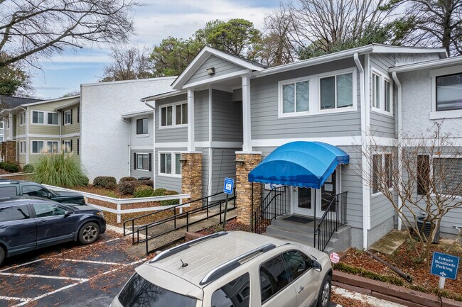 Regency Woods in Atlanta, GA - Foto de edificio - Building Photo