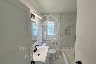 3925 Hoover Ave in Dayton, OH - Building Photo - Building Photo