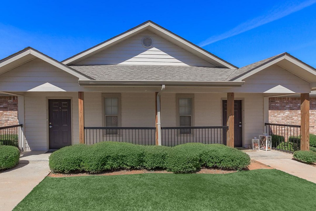 Parkstone Crossroads in Wichita Falls, TX - Building Photo