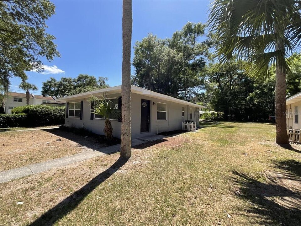 2218 S Park Ave in Sanford, FL - Building Photo