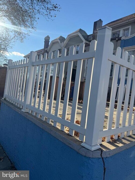 5028 Whitaker Ave in Philadelphia, PA - Building Photo