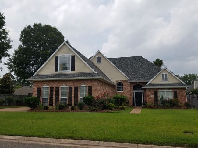408 Hidden Oaks Cir in Shreveport, LA - Building Photo - Building Photo