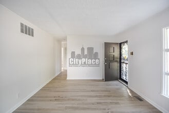 1239 Brooks St in Indianapolis, IN - Building Photo - Building Photo