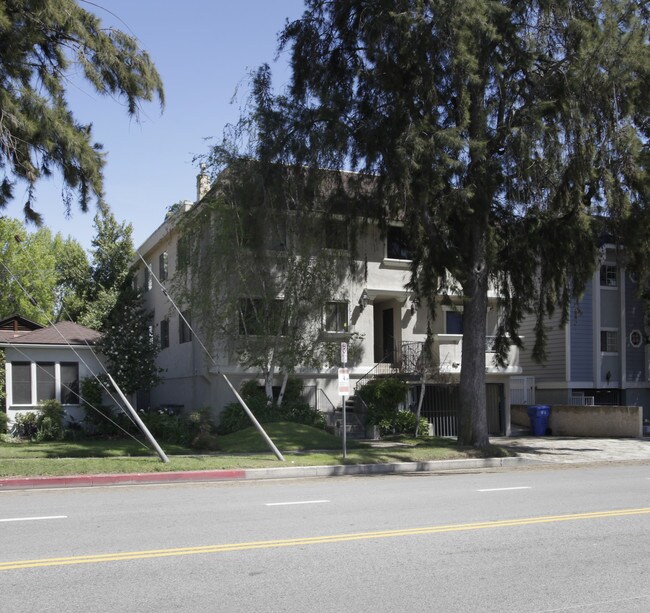 4652 Fulton Ave in Sherman Oaks, CA - Building Photo - Building Photo