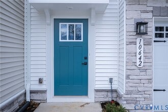 10642 Wrexham Townes Vw in Chester, VA - Building Photo - Building Photo