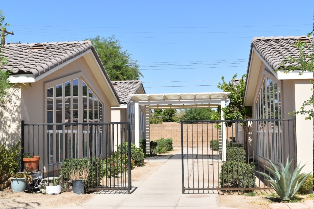 Ranchito Las Serenas in Coachella, CA - Foto de edificio