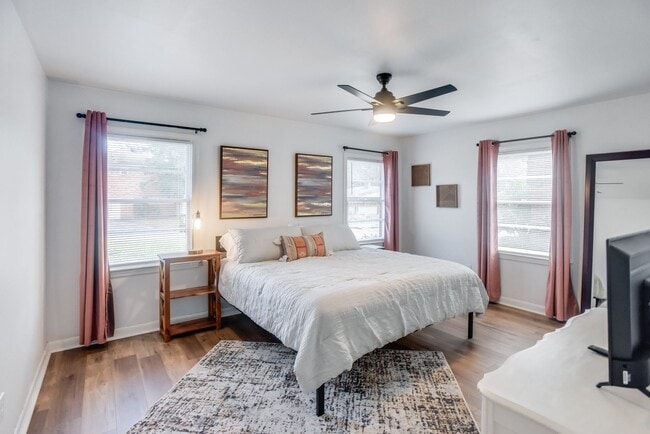 property at 23 Berkley Pl