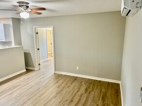 1035 Olive Ave, Unit 2 in Ramona, CA - Foto de edificio - Building Photo