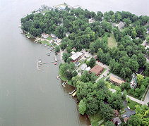 121 Arthur Ave in Fox Lake, IL - Foto de edificio - Other