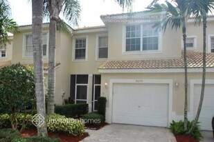 9078 Tremezzo Ln in Boynton Beach, FL - Building Photo