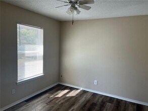 5706-5702 Green Hill Ct in Mobile, AL - Building Photo - Building Photo
