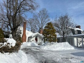 157 Main St in Farmington, CT - Building Photo
