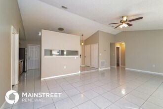 657 Koala Ct in Kissimmee, FL - Foto de edificio - Building Photo