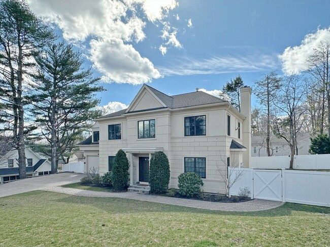 9 Vine St in Chestnut Hill, MA - Foto de edificio - Building Photo