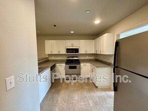 101 Gin Ct in Muscle Shoals, AL - Building Photo - Building Photo