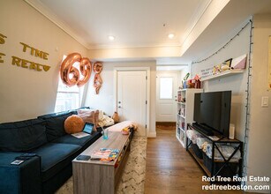 68 Day St, Unit 3 in Boston, MA - Building Photo - Building Photo