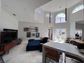 3070 Allamanda St in Miami, FL - Building Photo - Building Photo